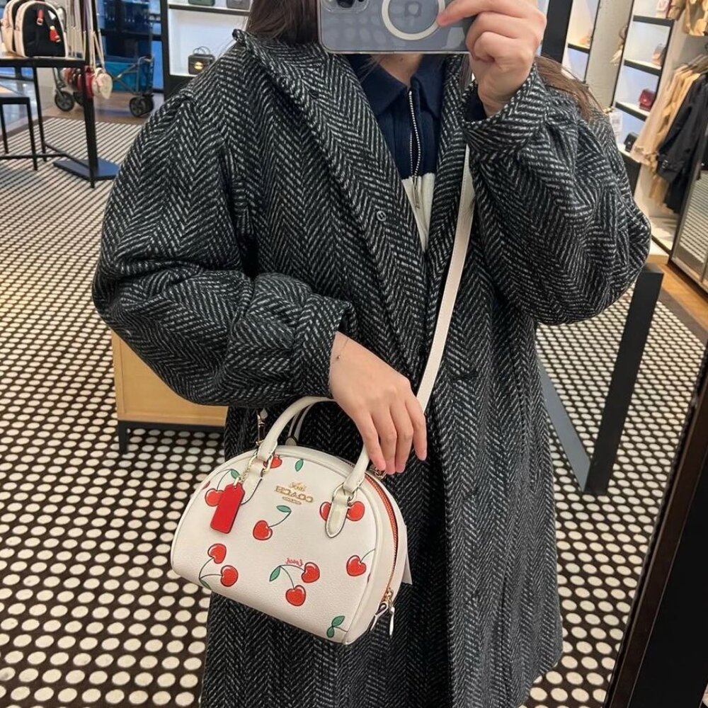 Coach Sydney Satchel With Heart Cherry Print Gold/Chalk Multi